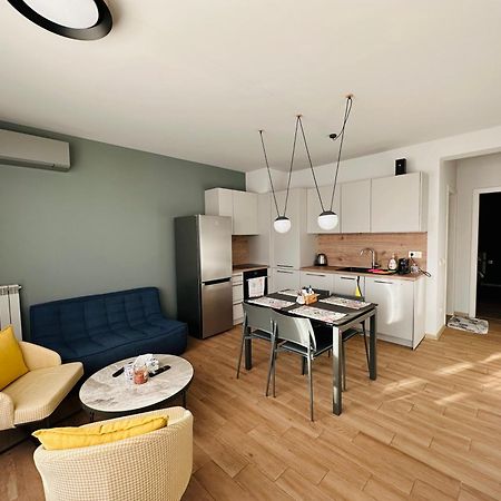 7Th Sense Boutique Apartments Sofia Exterior photo