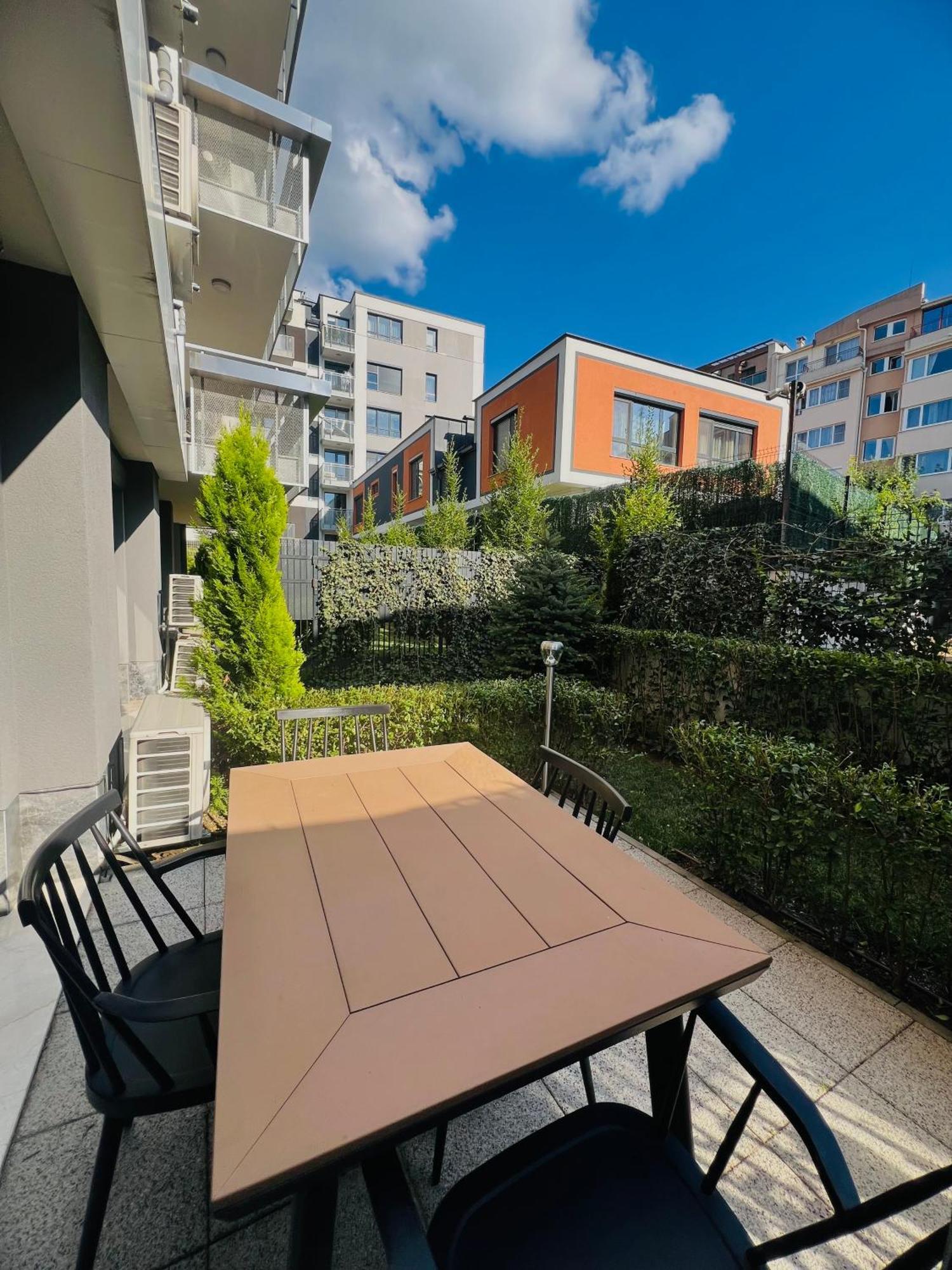 7Th Sense Boutique Apartments Sofia Exterior photo